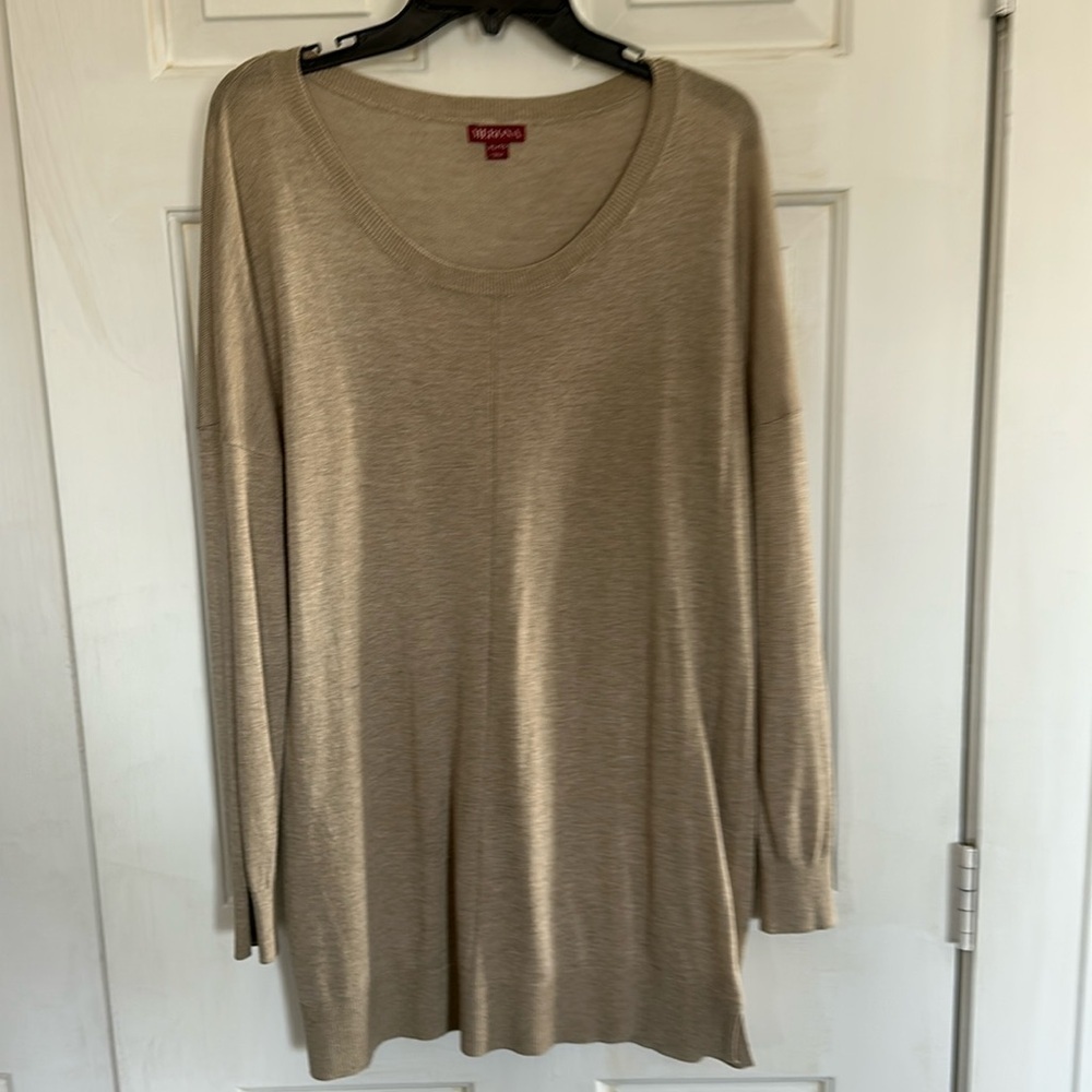 Merona Light weight tan sweater size XL
